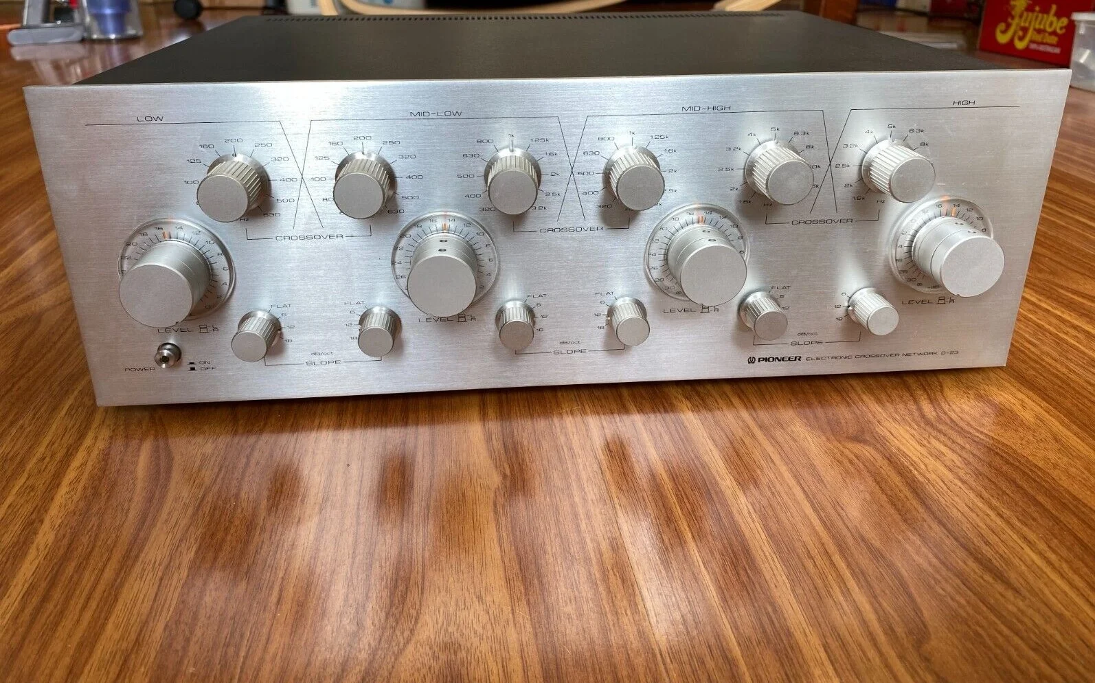 Pioneer D-23 professionellt elektronisk 1/2/3/4 vägs delningsfilter