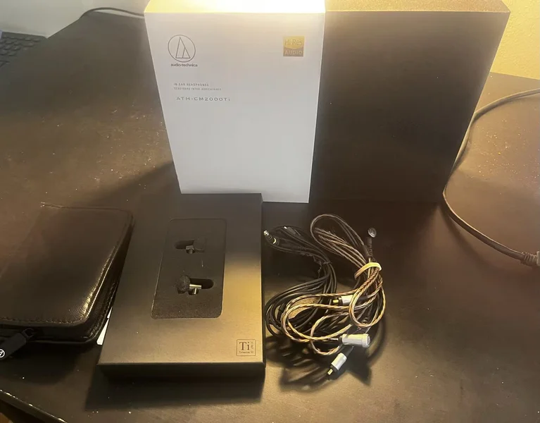 Audio Technica CM2000TI HIRES Titanium open-fit earbuds - Bild 2 av 2