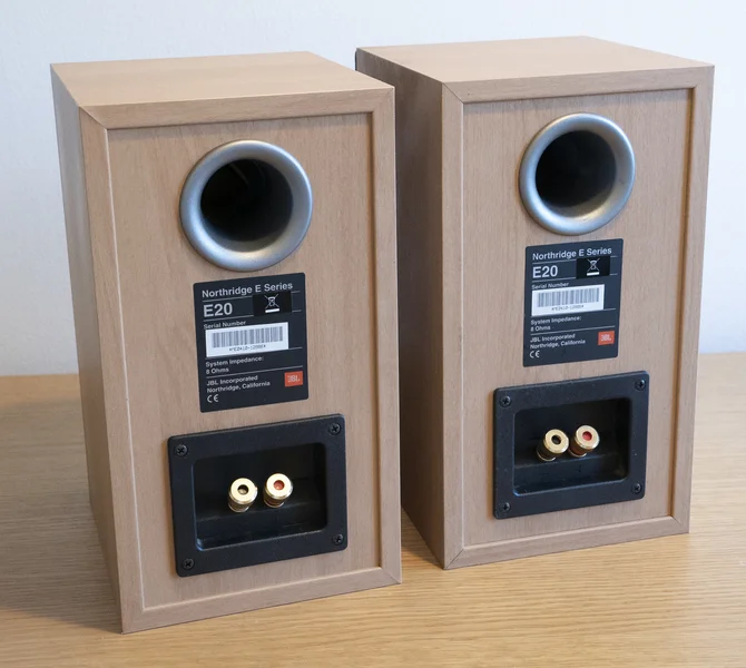 JBL Northbridge E20 H&ouml;gtalare - Bild 4 av 6