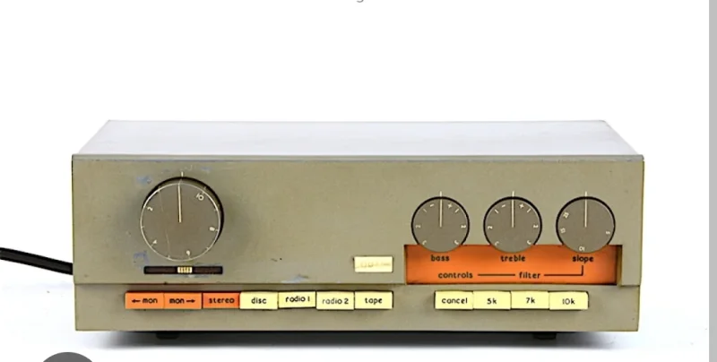 Quad 33 Quad 33 - Bild 2 av 2