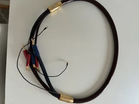 S&auml;ljer en Van den Hul The Super Nova h&ouml;gtalarkabel 1.5m