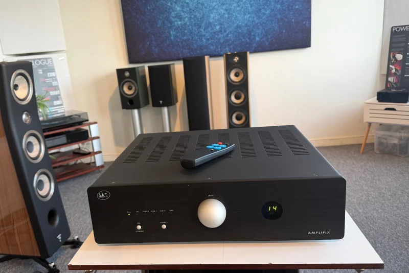 SAT Amplifix (Bladelius) - Begagnad förstärkare SAT Amplifix (Bladelius) - Begagnad förstärkare - Bild 1 av 2