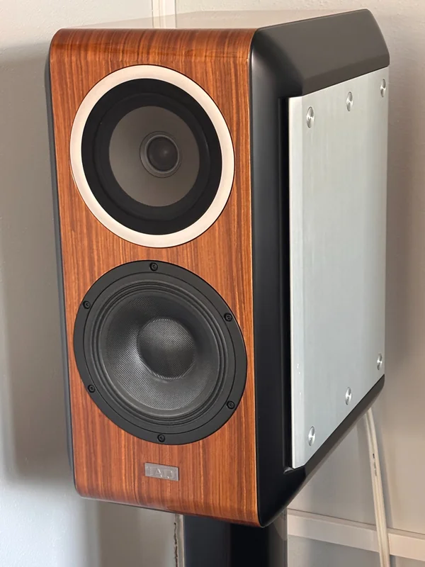TAD CE1 Compact Evolution One - Bild 1 av 4