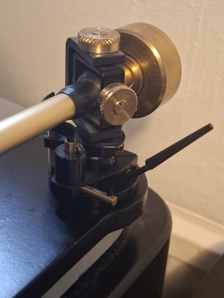 Thorens TD124 mkII  med Breuer 10" arm - Bild 3 av 4