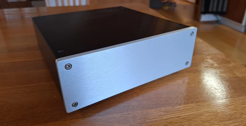 Cd-spelare och USB-DAC med PCM1704K samt vinylskivor - Bild 2 av 4