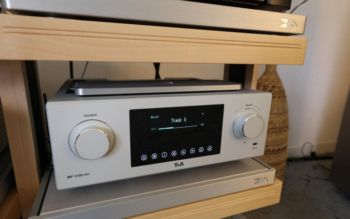 T + A MP3100 HV SACD player/Streamer