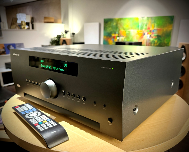 Arcam FMJ AVR850 - Pre-owned