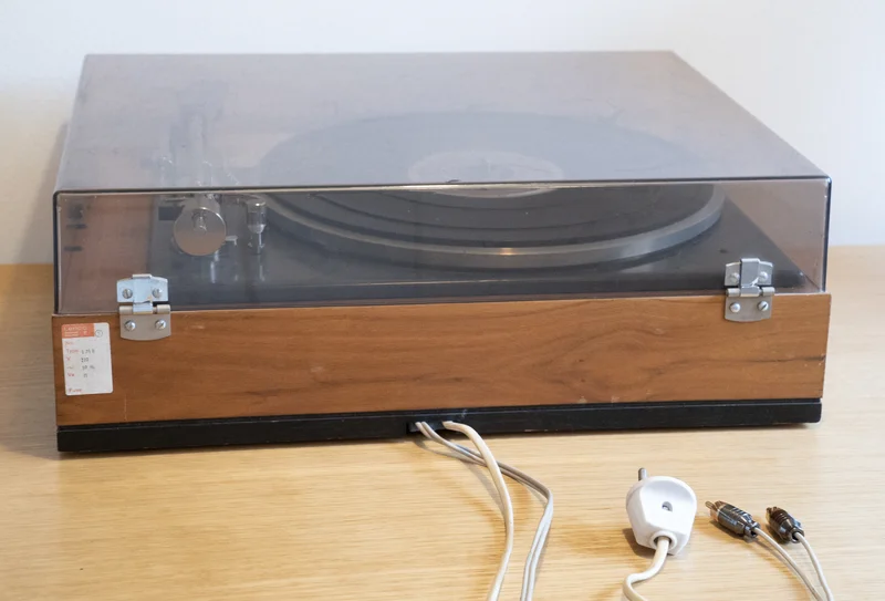 Lenco L75 - Skivspelare f&ouml;r 16/33/45/78 hastighet - Bild 7 av 8