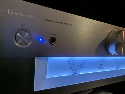 JBL Studio 690 + Technics SU-G700 JBL Studio 690 + Technics SU-G700