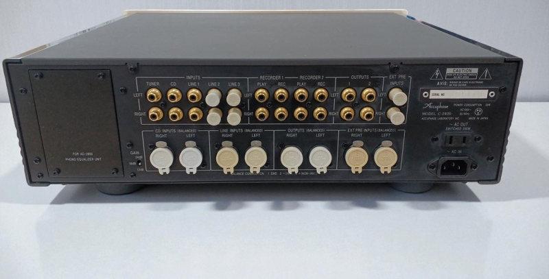 Accuphase C-2400 - Bild 4 av 4