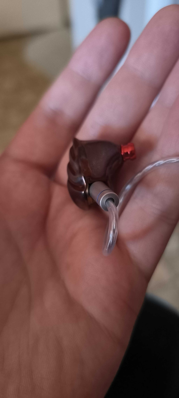 Hidizs Turris MK12 Titanium Limited Edition IEM - Bild 2 av 3