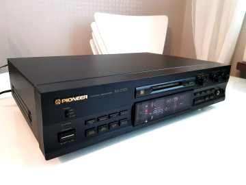 Pioneer MJ-D707  Minidisk Recorder