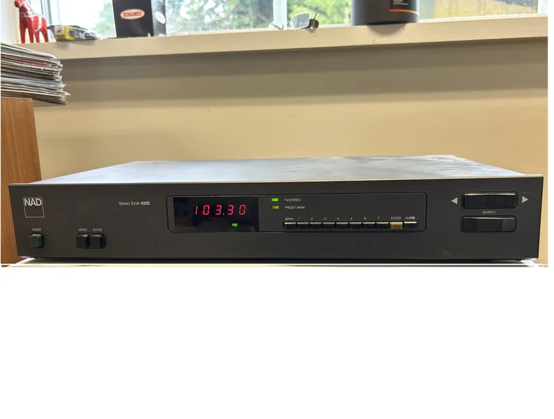 NAD Tuner 4224 NAD Tuner 4224 - Bild 1 av 1