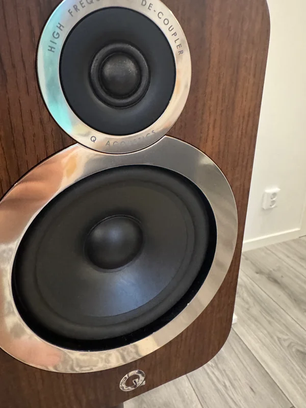Q acoustics 3030i med originalstativ Q acoustics 3030i med originalstativ - Bild 4 av 7