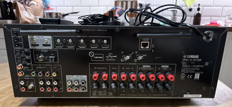 Yamaha RX-V685 Hemmabioreceiver Dolby Atmos & DTS-X - Bild 2 av 2