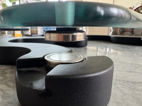 Relaxa 530 magnetisk plattform för total vibrationsisolering