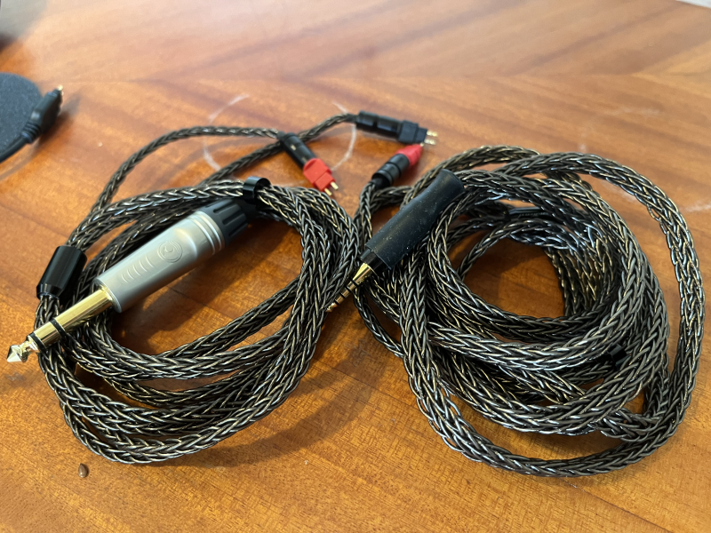 Sennheiser HD650 inkl zmf-kuddar och bättre kabel.
