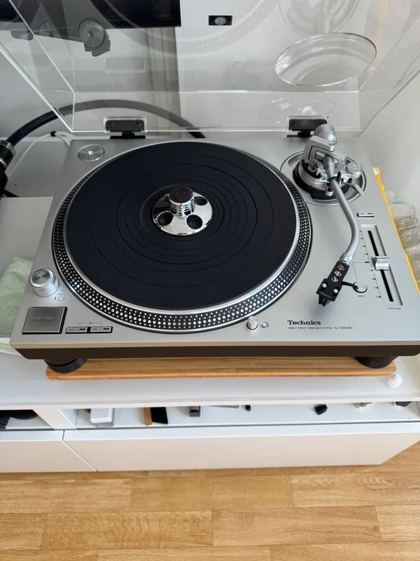 Technics SL1200 GR Technics SL1200 GR - Bild 1 av 4