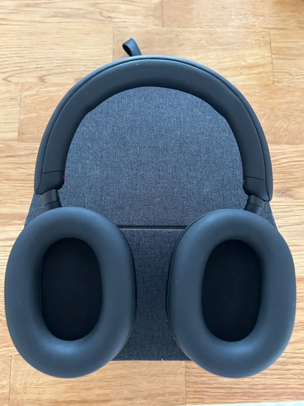 Sony WH-1000XM5 Wireless Over-ear Sony WH-1000XM5 Wireless Over-ear - Bild 3 av 4