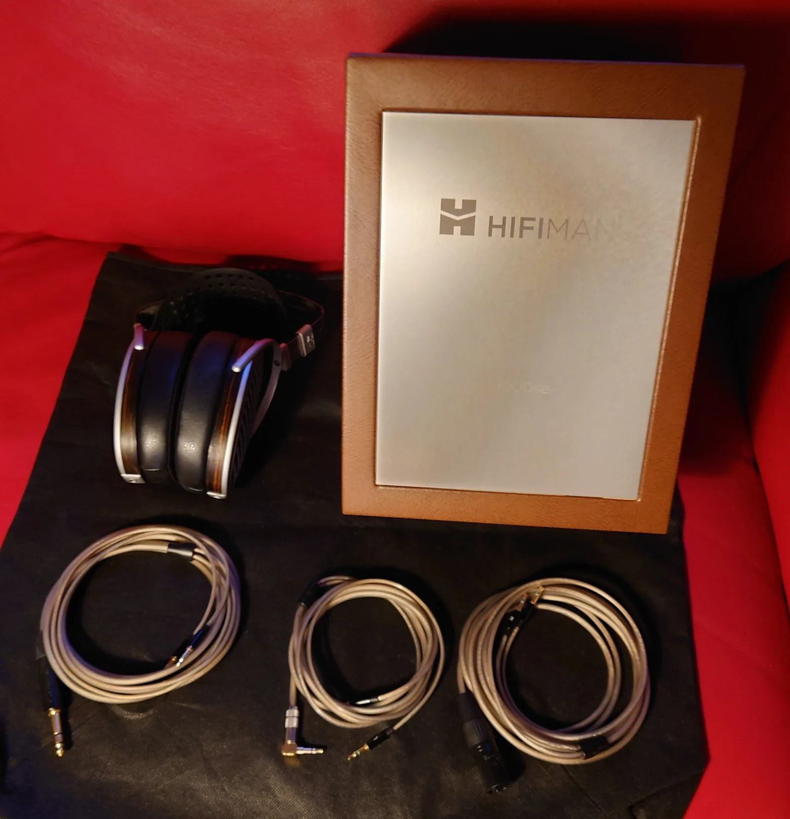 S&Auml;LJES: HIFIMAN HE 1000SE h&ouml;rlurar - Bild 1 av 4