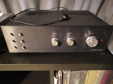 Försteg Harman Kardon citation seventeen S