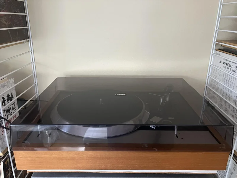 Skivspelare Unamco T-1 med Shure V15 - Bild 2 av 2