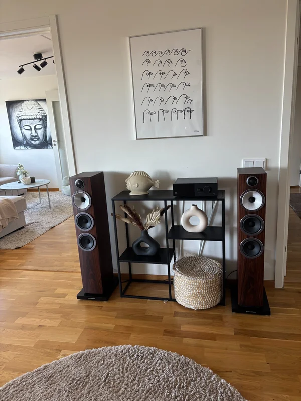 Bowers &amp; Wilkins Golvh&ouml;gtalare 704S3 Mocha finish - Bild 2 av 3