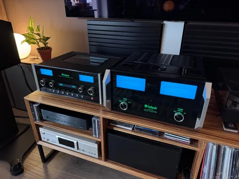 Mcintosh C2300 forforsterker preamplifier med Telefunken r&oslash;r