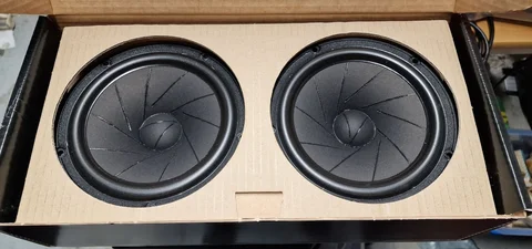 Scan-Speak Revelator 18M/8631T00 samt 12M/4631G00 samt diskanten R2904-700000