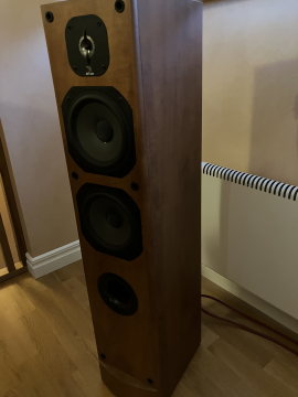 JM Lab Focal Chorus 715