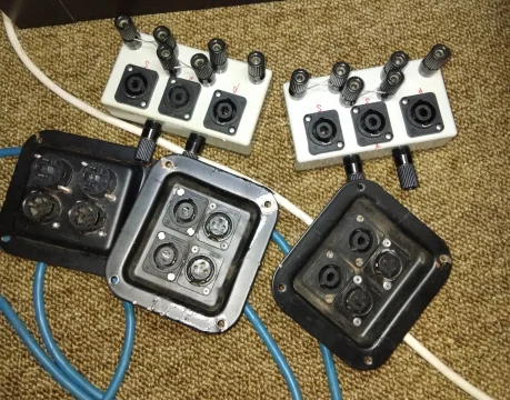 Kablar.Pa, kontakter... Kablar.Pa, kontakter...