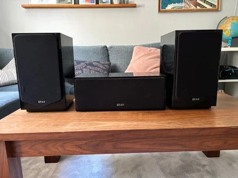 Quad 12L2 (par) + L-Centre 2 – komplett frontsystem / h...