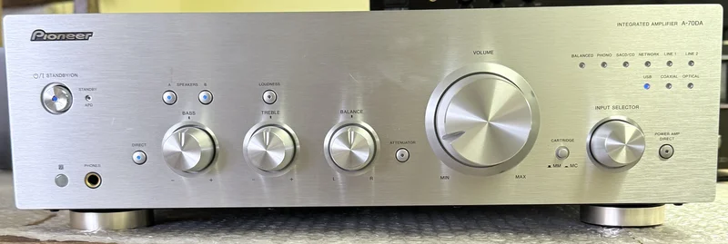 Pioneer A-70DA – Flaggskeppsförstärkare (Helt ny i box / NOS) Pioneer A-70DA – Flaggskeppsförstärkare (Helt ny i box / NOS) - Bild 1 av 8