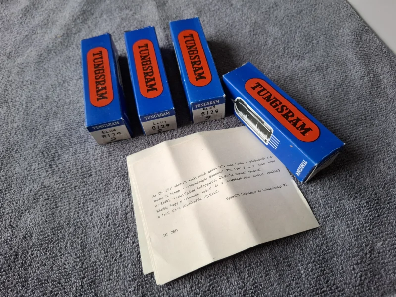 EL84 Tungsram Matchad kvartett NIB NOS 1981 Radiorör EL84 Tungsram Matchad kvartett NIB NOS 1981 Radiorör - Bild 2 av 5