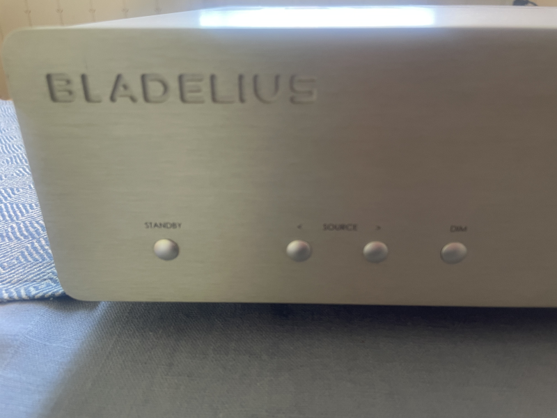 Bladelius tyr 3 - Bild 3 av 15