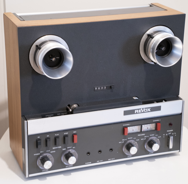 Revox A77 - 4-spårs rullbandspelare - Bild 1 av 6