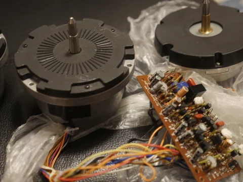 3 st Mikro Seiki motorer