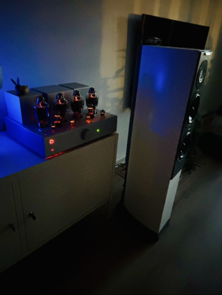 Säljes: Audiovector R3 Arreté – Vita, i nyskick