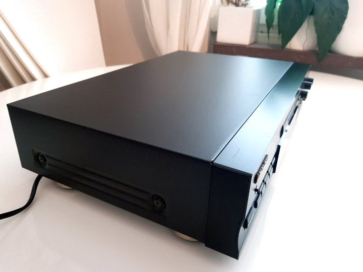 Pioneer MJ-D707  Minidisk Recorder