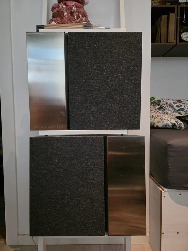 Bang olufsen v&auml;gg&shy;h&ouml;gtalare  - Bild 2 av 4