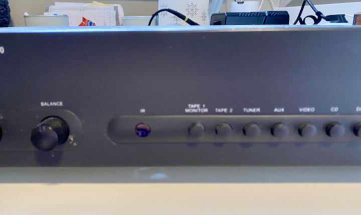 NAD C300 stereoförstärkare
