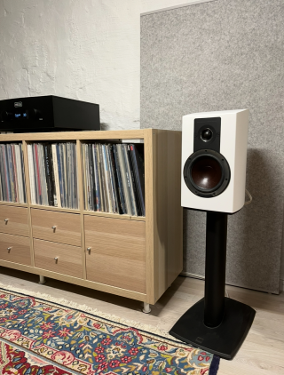 Dali Epicon 2 med orginalstativ