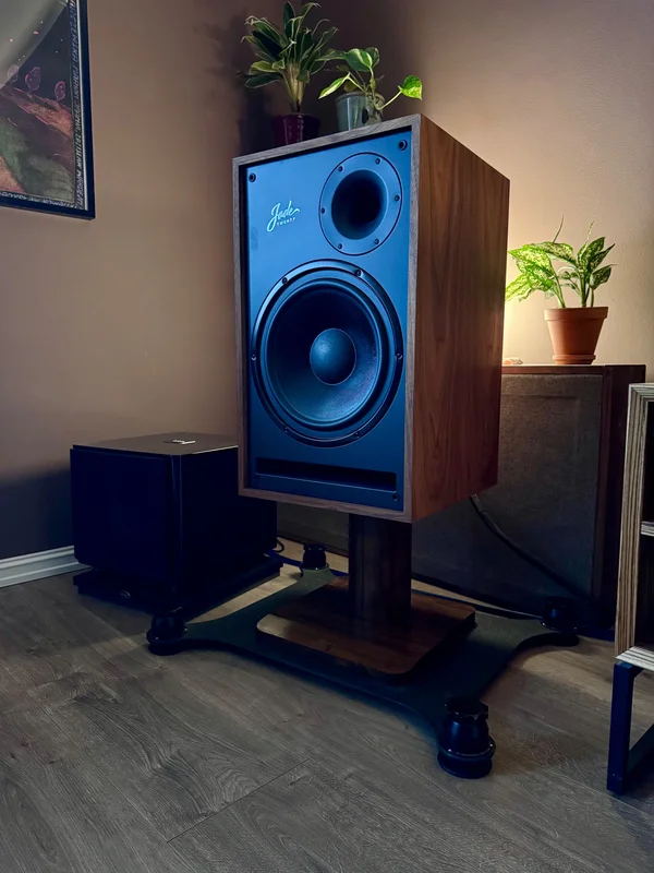 Pylon Audio Jade 20 med originale stativer - Bild 1 av 13