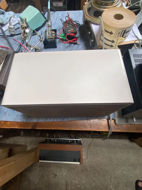 Braun L-410 bokhylleh&ouml;gtalare  - Bild 3 av 6