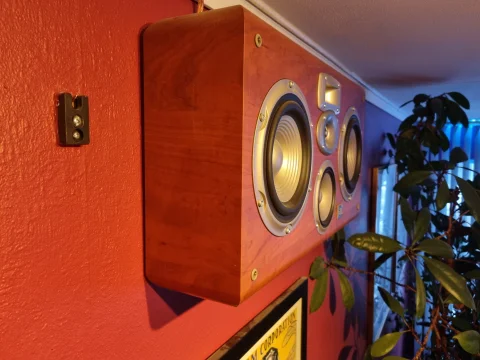 JBL LC2 - Fantastisk högtalare för väggmontering JBL LC2 - Fantastisk högtalare för väggmontering