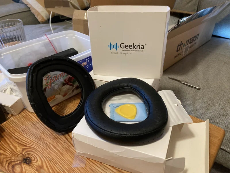 F&aring;rskinnsdynor Sennheiser HD800 - s&auml;nkt pris! - Bild 3 av 5