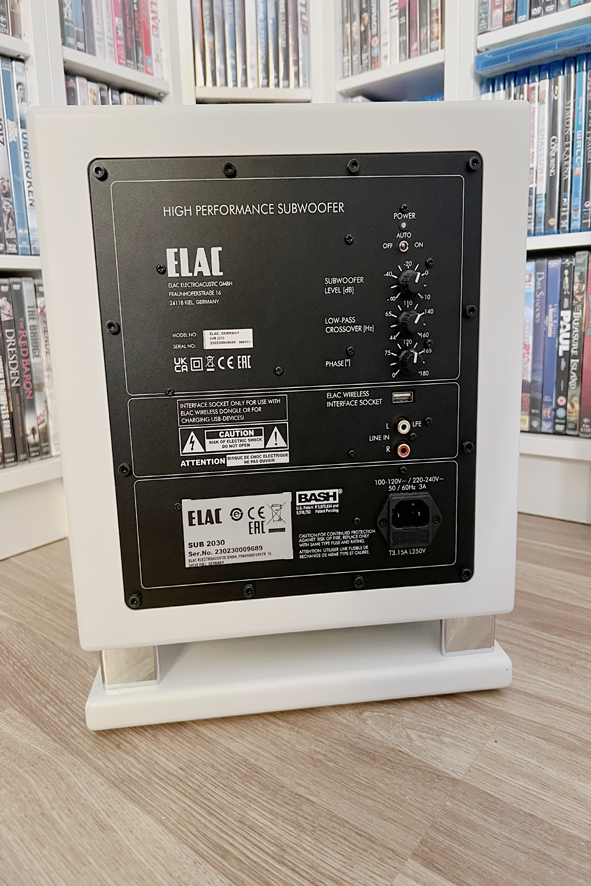 Elac Subwoffer