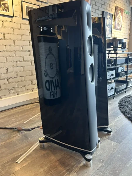 B&ouml;rresen 02 Black Piano gloss - Bild 3 av 4