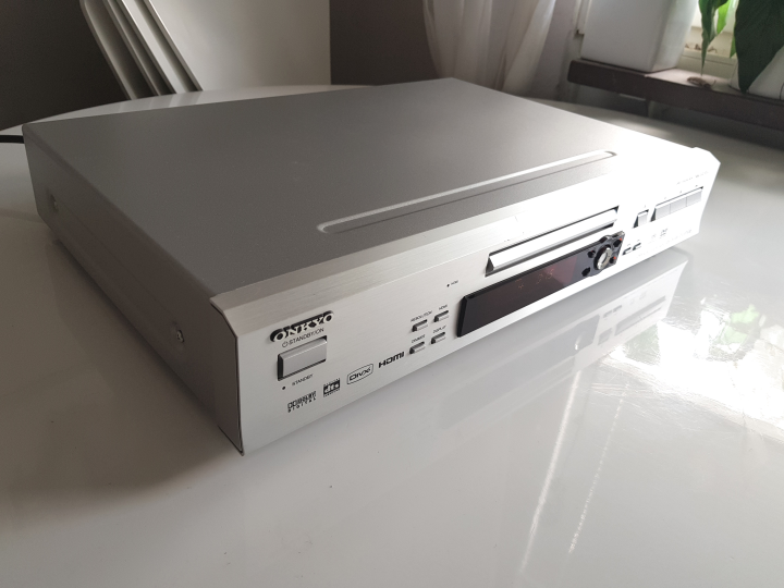Onkyo DV-SP504E SACD / DVD Spelare