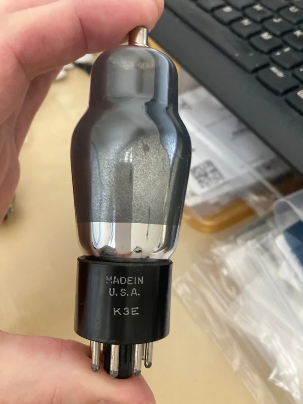 RCA 6F8G Black glass NOS - Bild 2 av 2